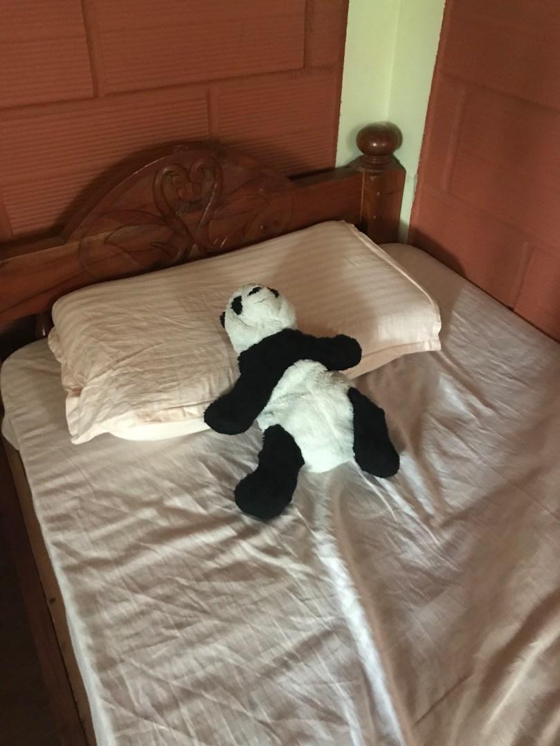 Une chambre rustique mais ya le Wifi!!